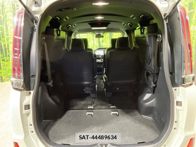 Toyota NOAH 2020-11 6217735-10