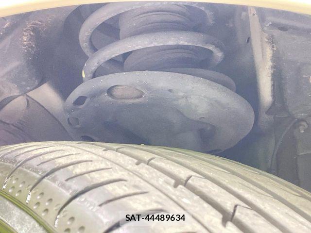 Toyota NOAH 2020-11 6217735-19