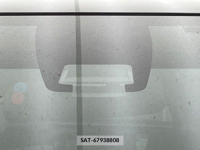 Toyota NOAH 2016-11 6217743-2