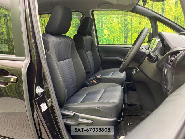 Toyota NOAH 2016-11 6217743-7