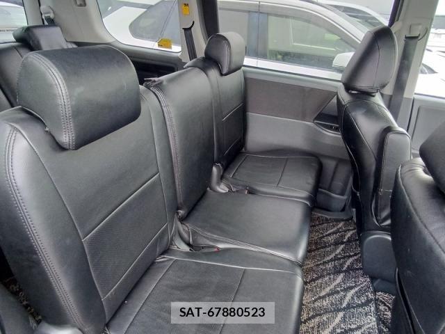 Toyota NOAH 2007-09 6217764-12