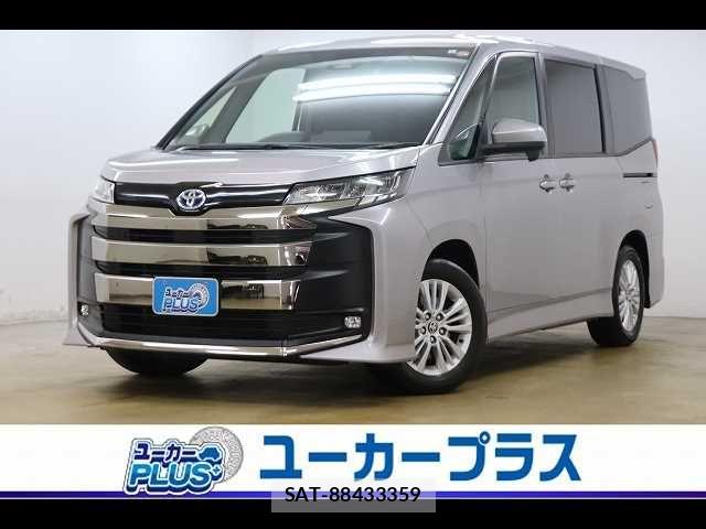 Toyota NOAH 2023-04 6246265-0