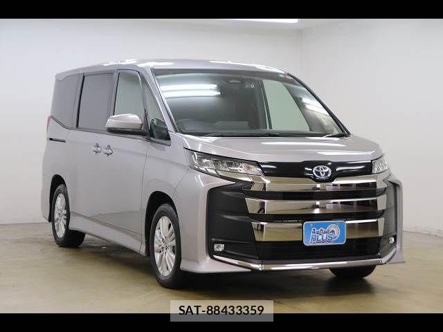 Toyota NOAH 2023-04 6246265-17