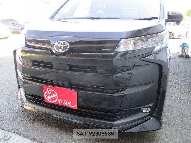 Toyota NOAH 2023-08 6246270-10