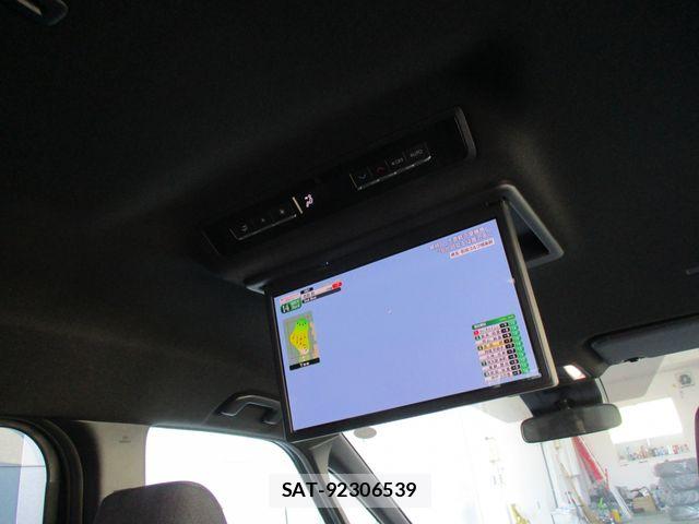 Toyota NOAH 2023-08 6246270-18