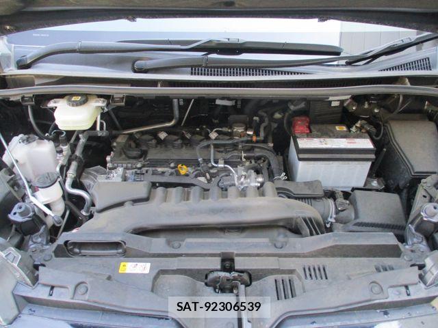 Toyota NOAH 2023-08 6246270-21