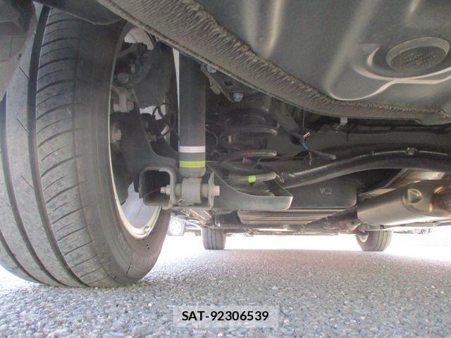 Toyota NOAH 2023-08 6246270-22