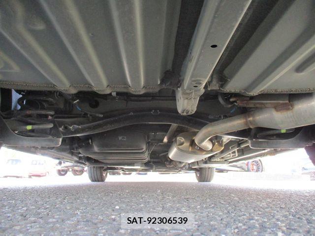 Toyota NOAH 2023-08 6246270-23