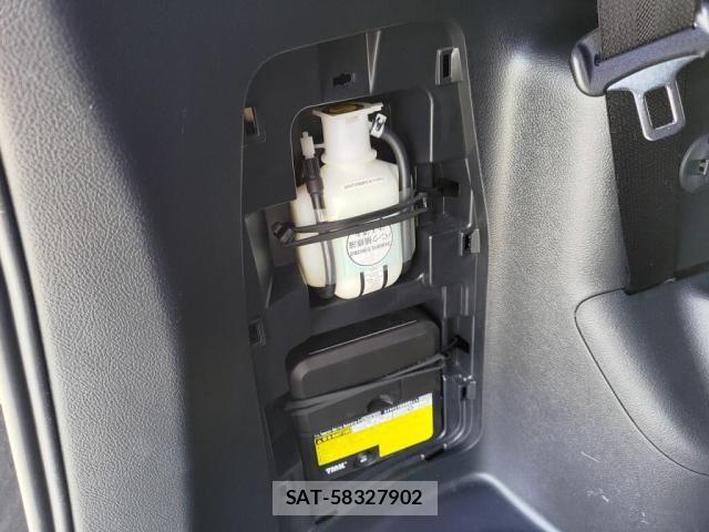 Toyota NOAH 2020-09 6265276-27