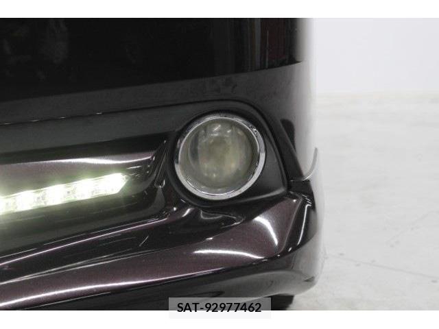 Toyota NOAH 2016-06 6265286-13