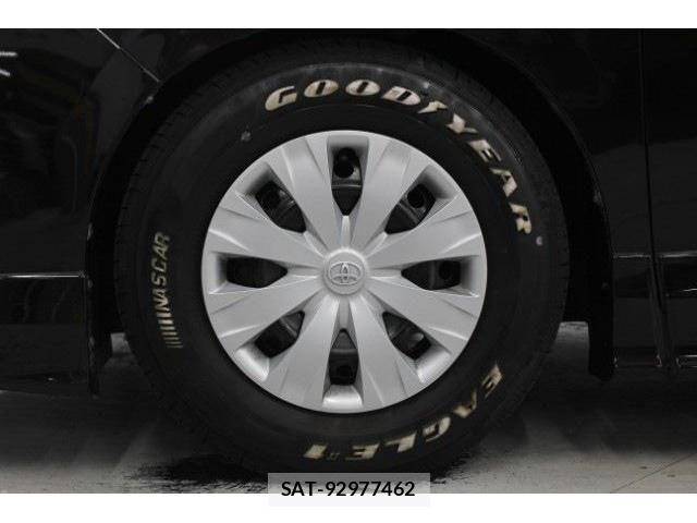 Toyota NOAH 2016-06 6265286-21
