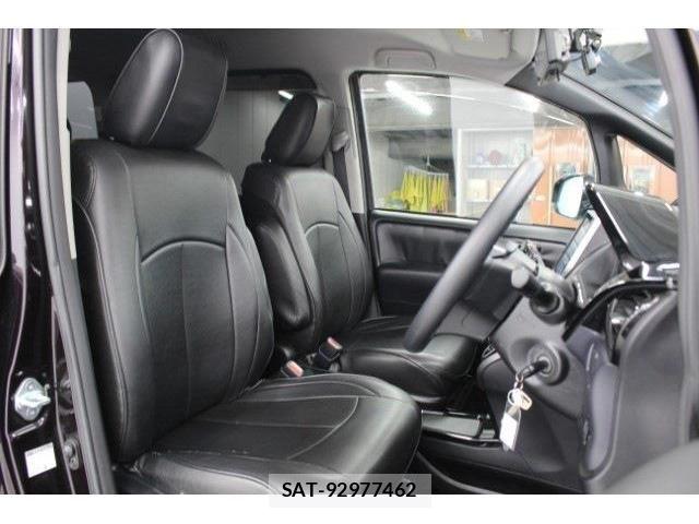 Toyota NOAH 2016-06 6265286-24