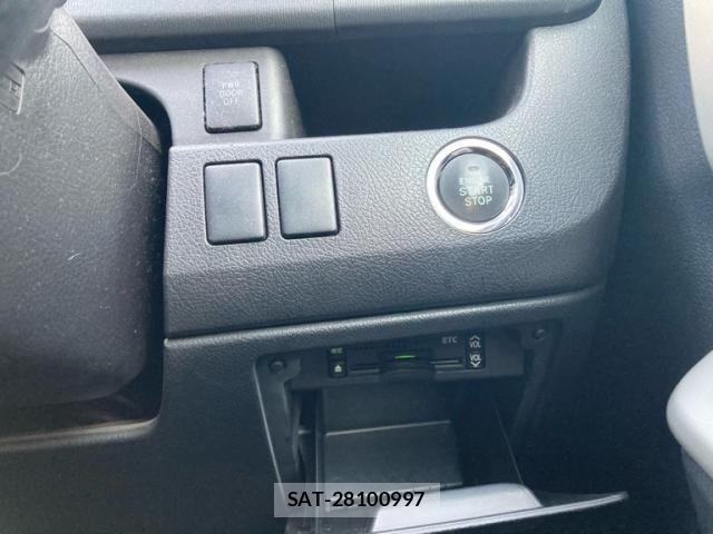 Toyota NOAH 2013-09 6613767-12