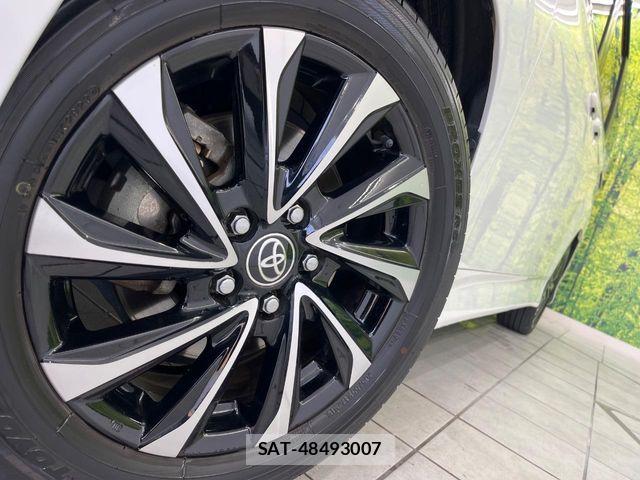 Toyota NOAH 2023-07 6613742-13