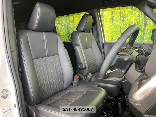 Toyota NOAH 2023-07 6613742-7