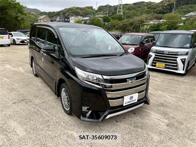 Toyota NOAH 2021-05 6613751-8