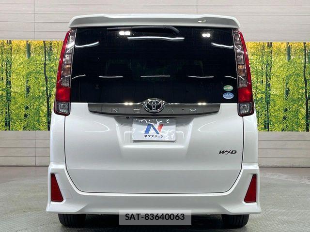 Toyota NOAH 2016-11 6613762-15