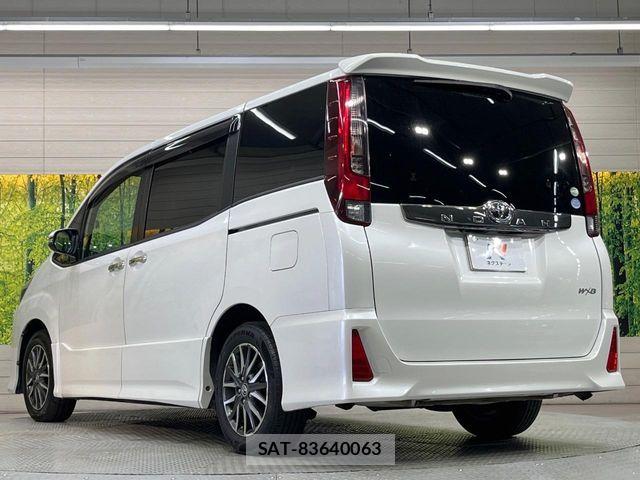 Toyota NOAH 2016-11 6613762-17