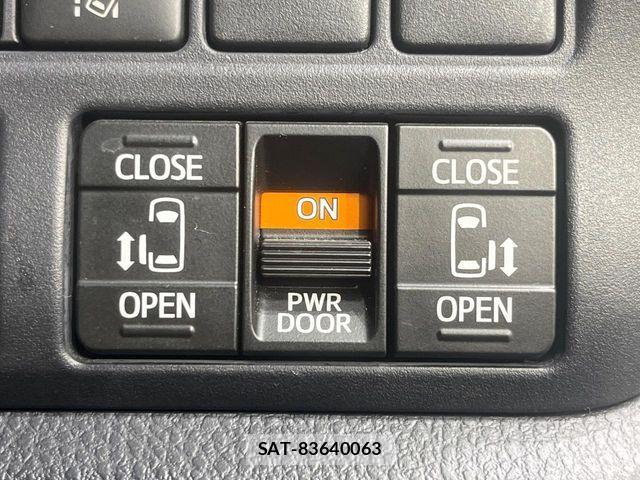 Toyota NOAH 2016-11 6613762-5