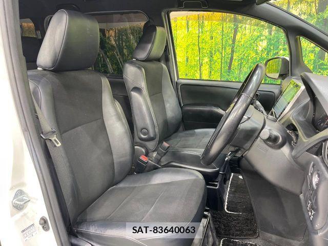 Toyota NOAH 2016-11 6613762-7