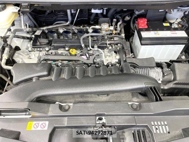 Toyota NOAH 2023-04 6613745-18