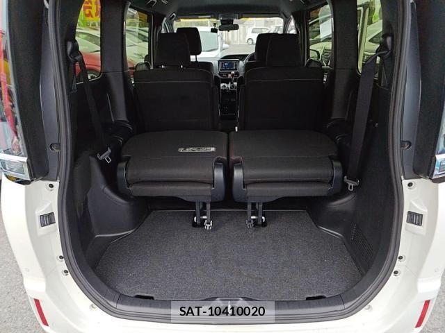 Toyota NOAH 2021-04 6642091-25