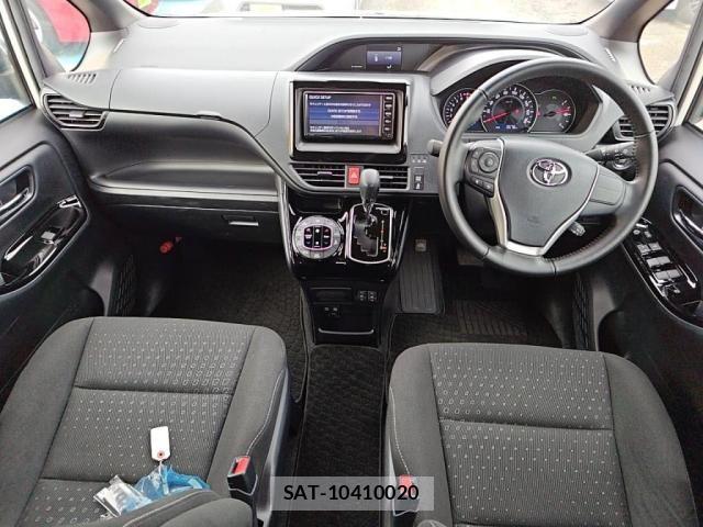 Toyota NOAH 2021-04 6642091-2