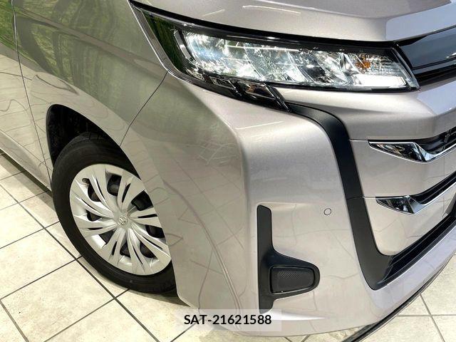 Toyota NOAH 2023-07 6672936-12