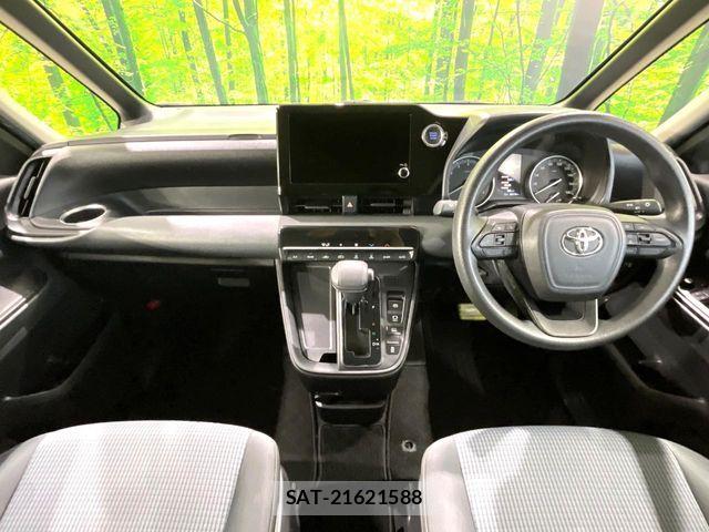 Toyota NOAH 2023-07 6672936-1