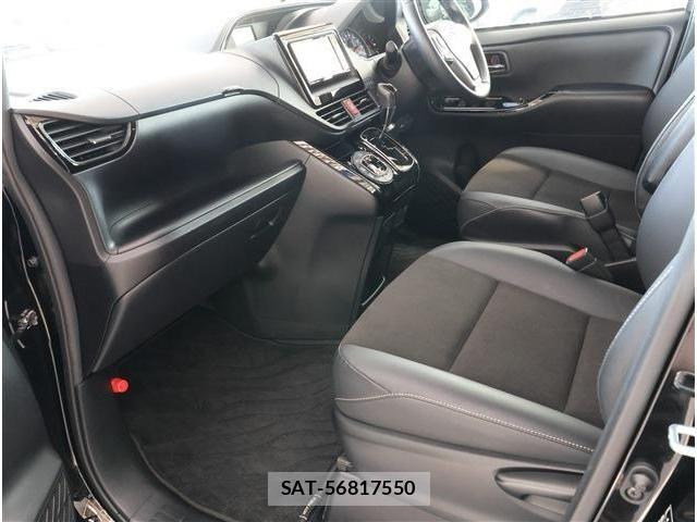Toyota NOAH 2021-04 6672934-14