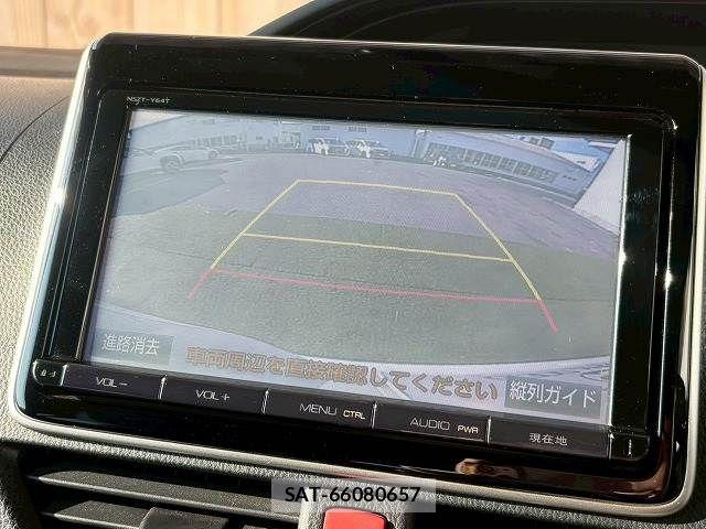 Toyota NOAH 2016-07 6672942-5