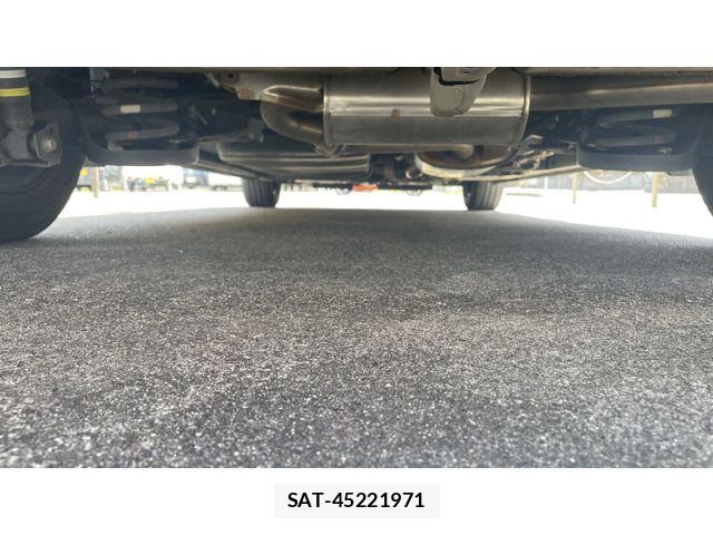Toyota NOAH 2018-08 6677216-10