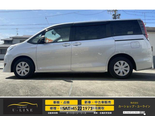 Toyota NOAH 2018-08 6677216-7