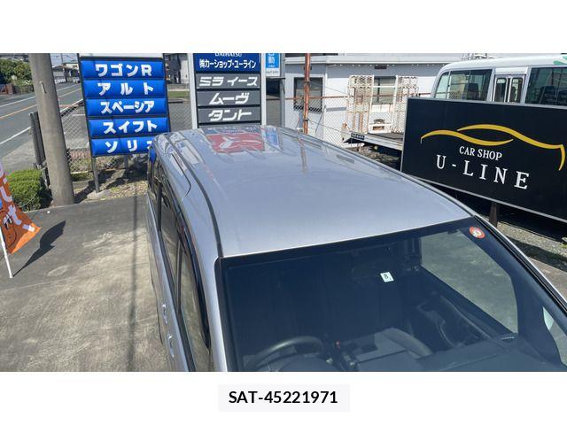 Toyota NOAH 2018-08 6677216-8