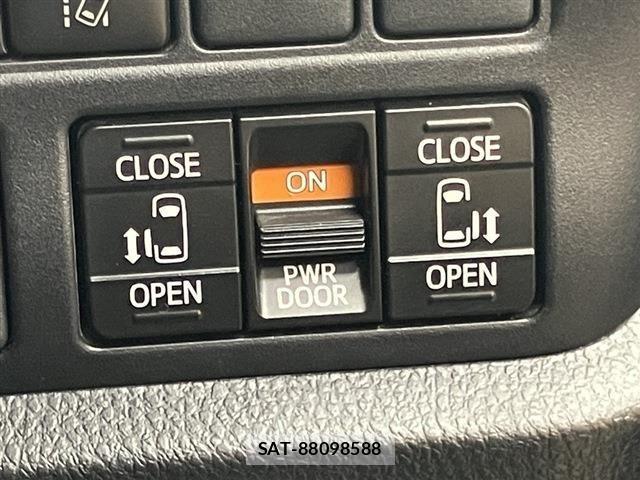 Toyota NOAH 2020-03 6677213-13