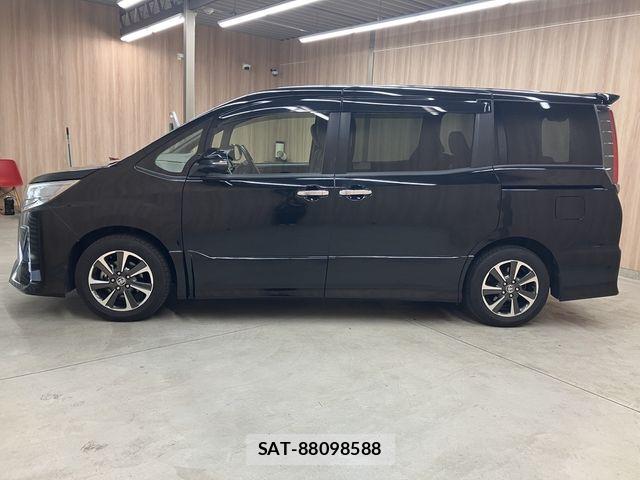 Toyota NOAH 2020-03 6677213-23