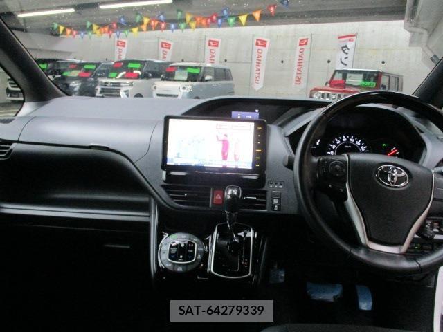 Toyota NOAH 2021-02 6677205-12