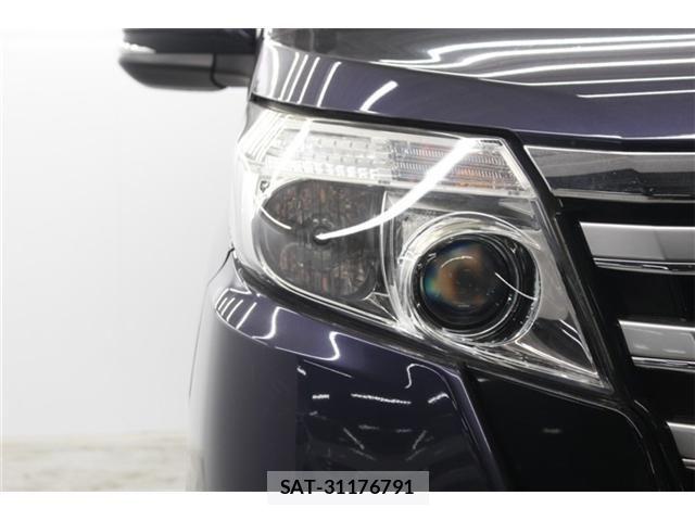 Toyota NOAH 2014-09 6677219-12