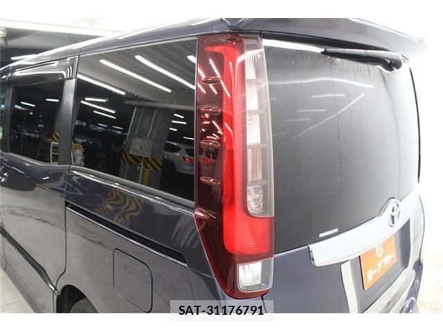 Toyota NOAH 2014-09 6677219-19