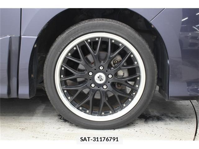 Toyota NOAH 2014-09 6677219-26