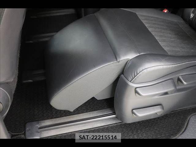 Toyota NOAH 2023-04 6677200-12