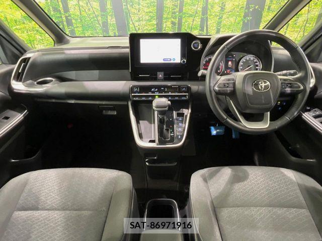 Toyota NOAH 2022-04 6683934-1