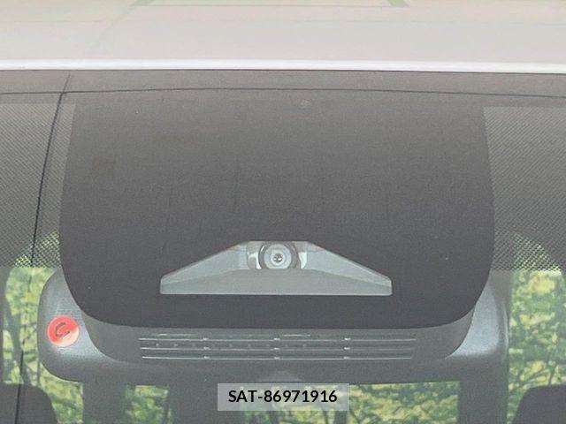 Toyota NOAH 2022-04 6683934-5