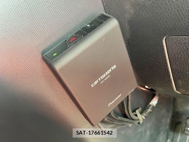 Toyota NOAH 2021-01 6691142-23