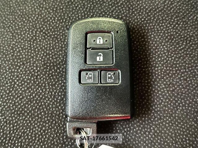 Toyota NOAH 2021-01 6691142-25