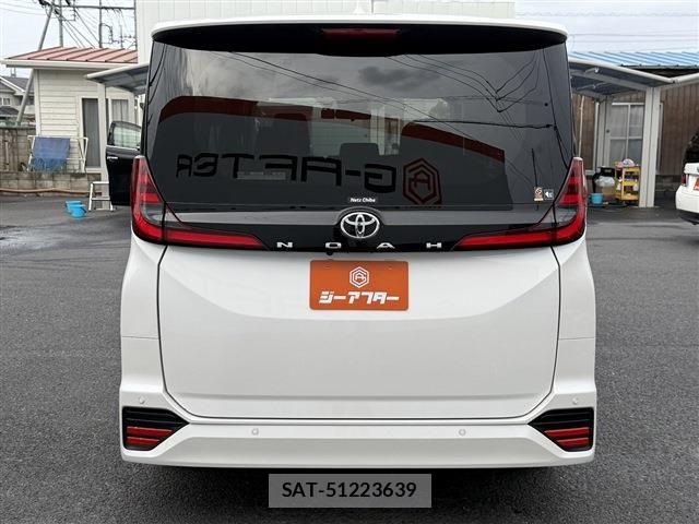 Toyota NOAH 2022-10 6691141-9