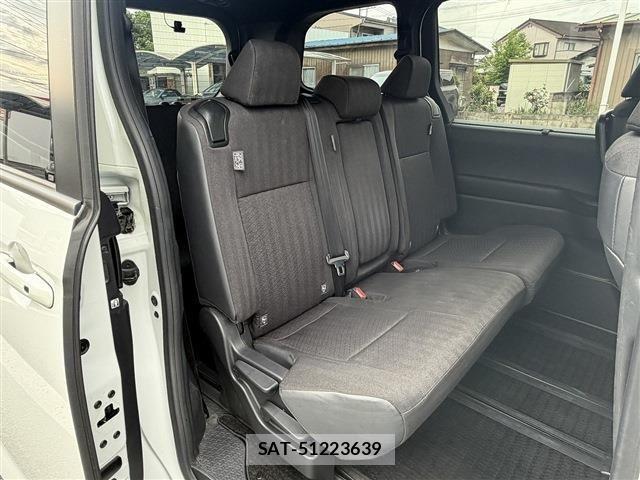 Toyota NOAH 2022-10 6691141-15