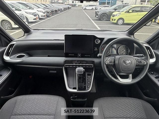 Toyota NOAH 2022-10 6691141-17