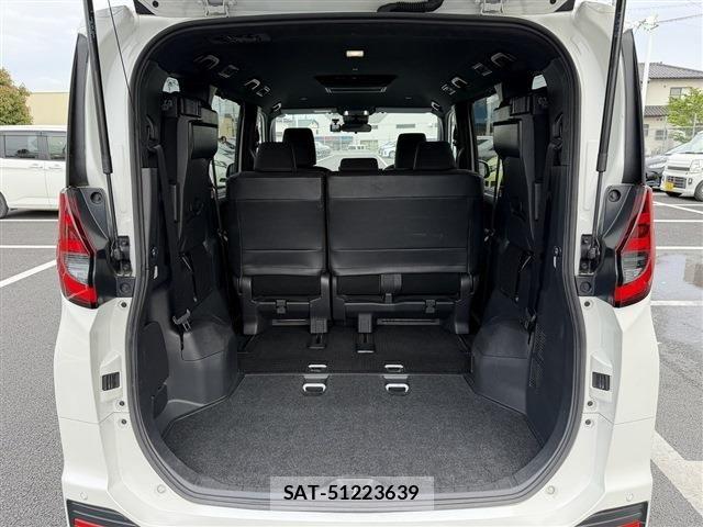 Toyota NOAH 2022-10 6691141-19
