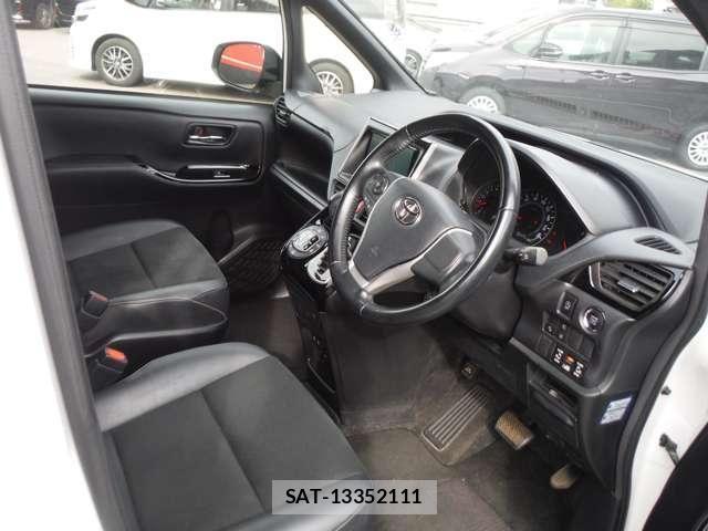 Toyota NOAH 2018-09 6691143-19